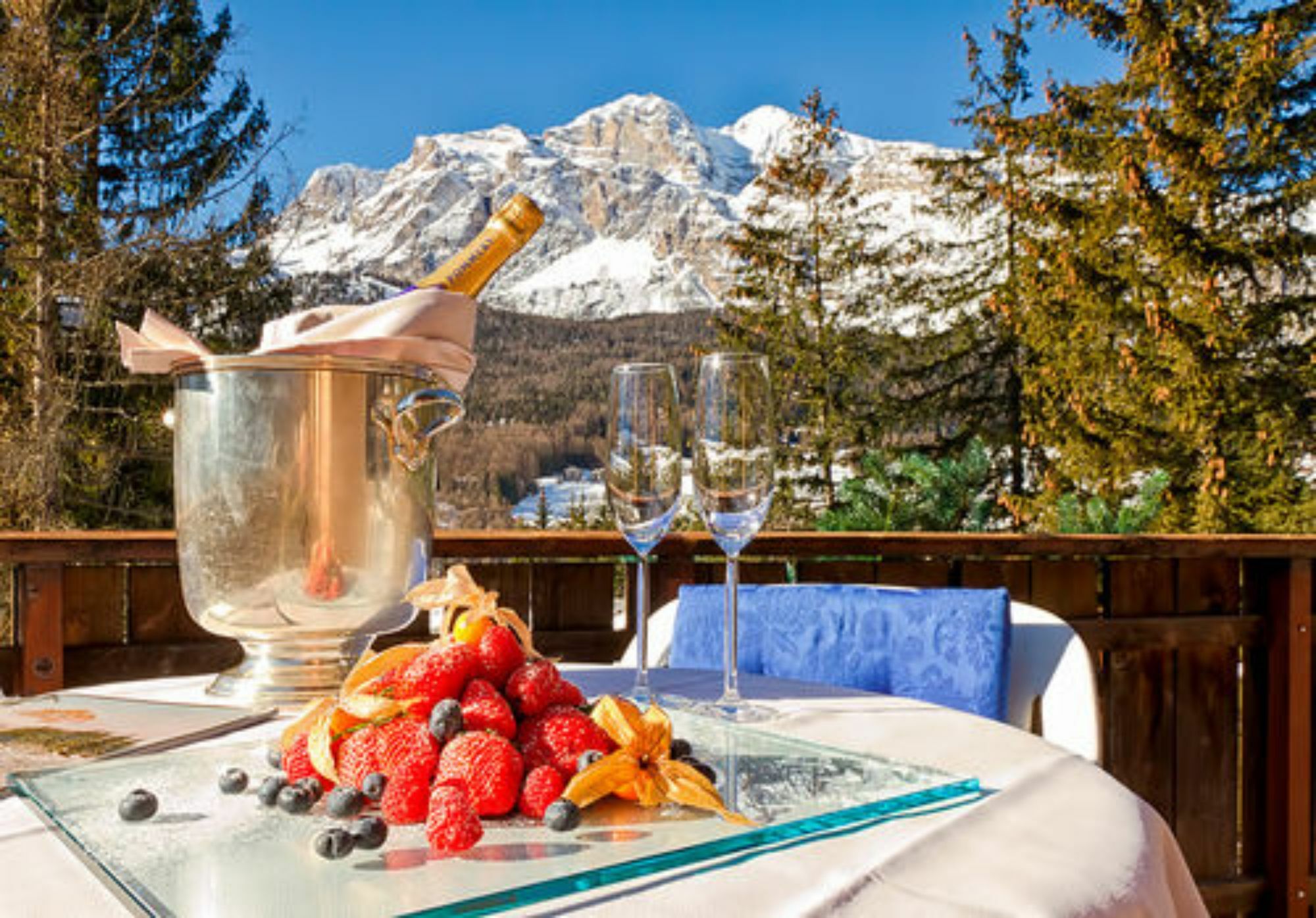 Boutique Hotel Villa Blu Cortina dʼAmpezzo Dış mekan fotoğraf